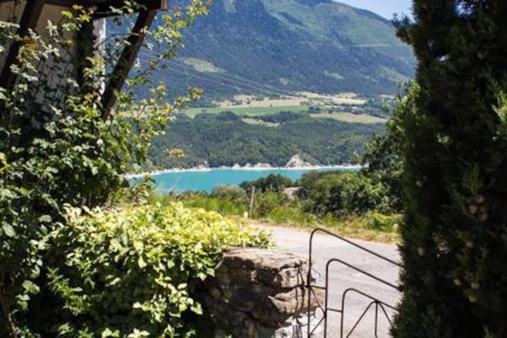 Gite De Charme : La Grange Au Lac Azur Treffort  Exterior foto