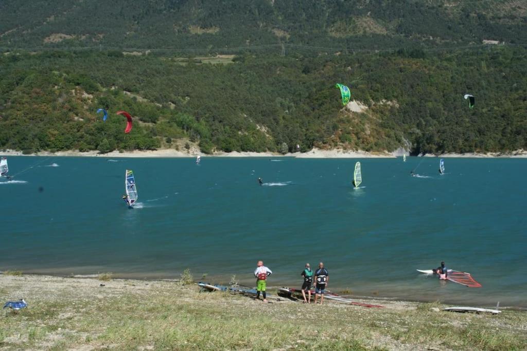 Gite De Charme : La Grange Au Lac Azur Treffort  Exterior foto